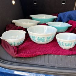 6 VINTAGE PYREX 