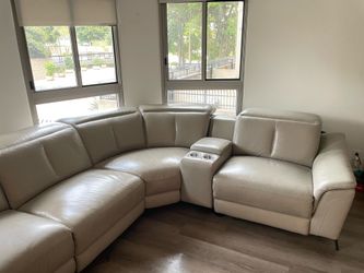 Light Gray 100% Real Leather 6 pc Dual Power Reclining Sectional from Rooms to Go
