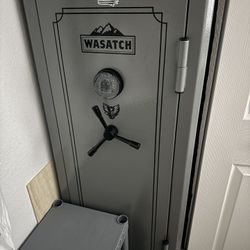 Large Safe - New