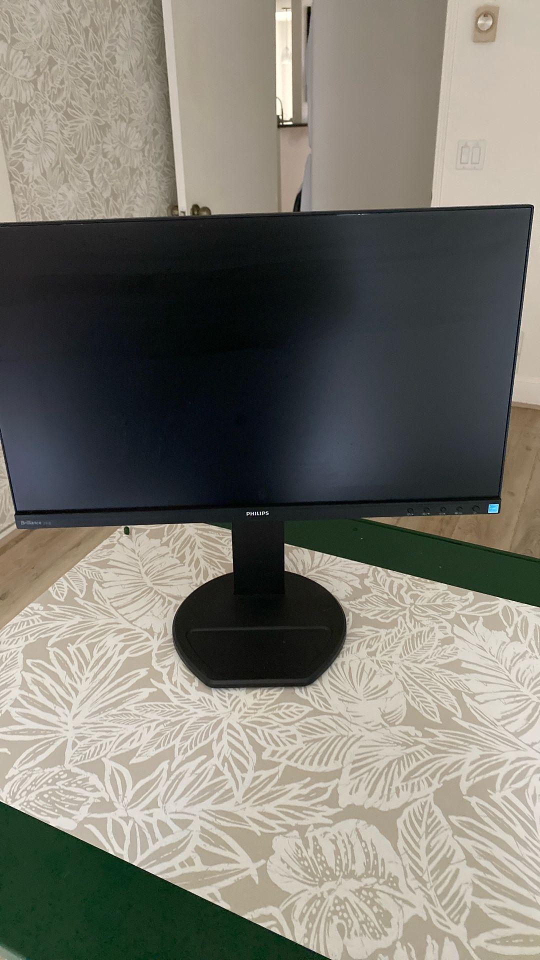 Philips  24" Frameless Monitor, Full HD 1080P, HDMI/DisplayPort/DVI-D/VGA, USB 3.0 hub, Built-in Speakers, Ergonomic Stand