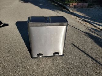 Trash-can. Double trash can. Handless.
