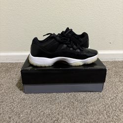 Jordan 11 Low 72-10 *Lightly Worn*