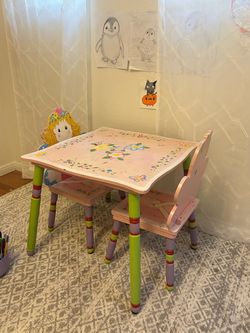 Little girl table Free