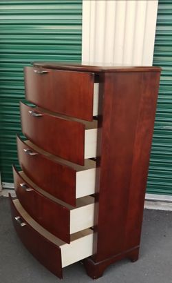 WOOD TALL DRESSER 5 DRAWERS