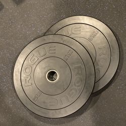 Rogue Fitness Pair Of 25 Lb Olympic Rubber Bumper Weight Plates