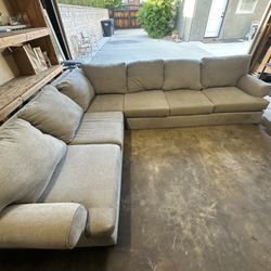 Sectional Couch 