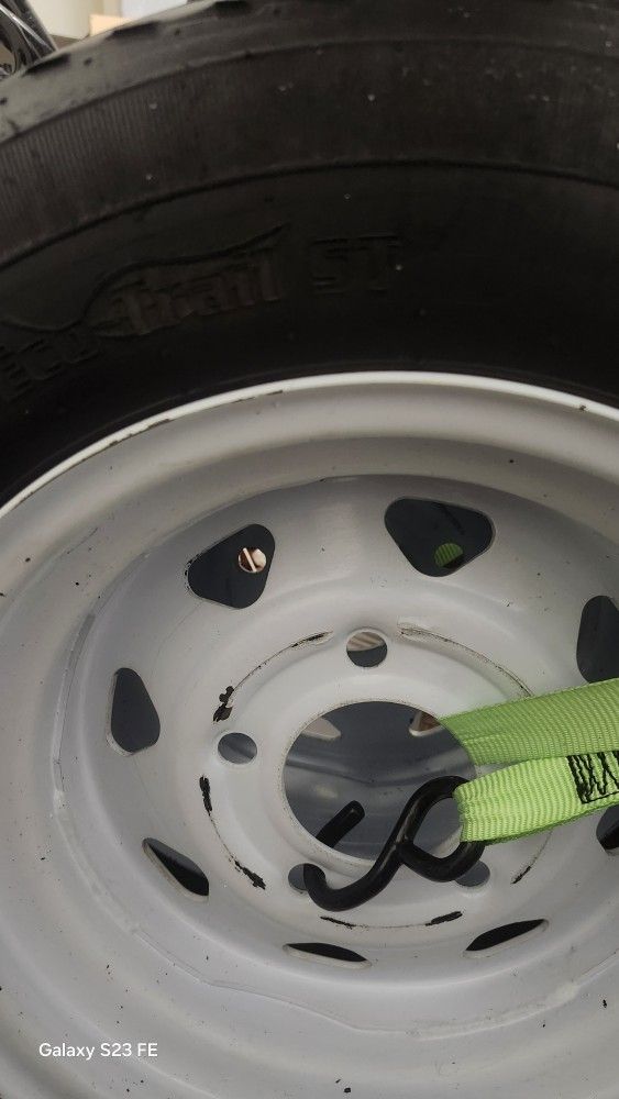 2× 12inch 5 Lugtrailor Tires And Rims.