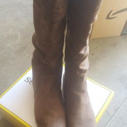 New Ladies Boots   sz10