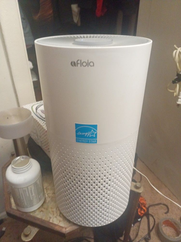 Air Purifier. Likenew. Excellent Working Condition $35