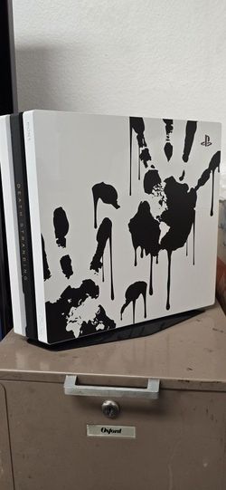 Playstation 4 Pro Death Stranding Limited Edition 