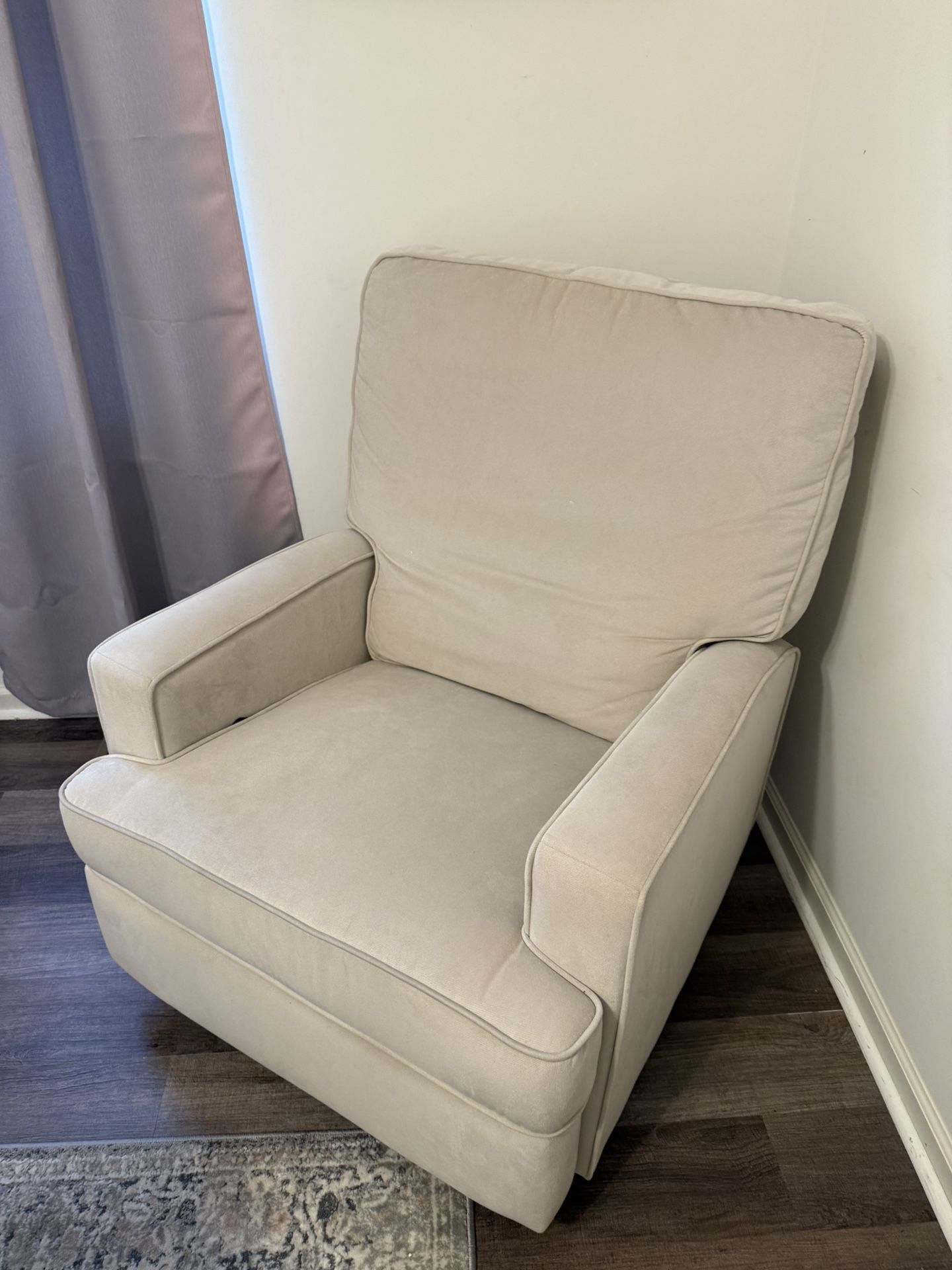 Baby Rocking Chair/Recliner