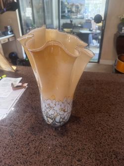 Handkerchief Cased Glass Ruffle Vase Speckled Yellow Orange Brown Confetti 14"T