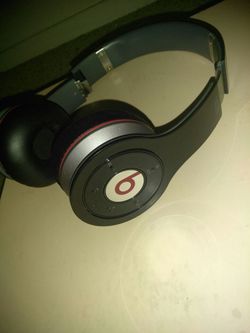 Wireless Bluetooth dre by beats