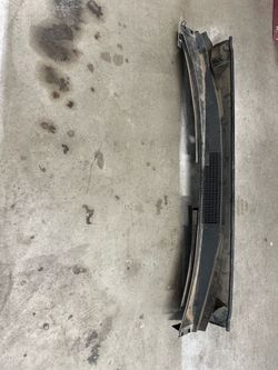 2020 Toyota Highlander Windshield Cowl Vent Panel 55708-0E180 OEM Used