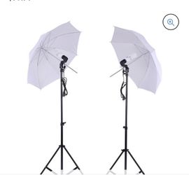2x Photograph Standing Light With Umbrella