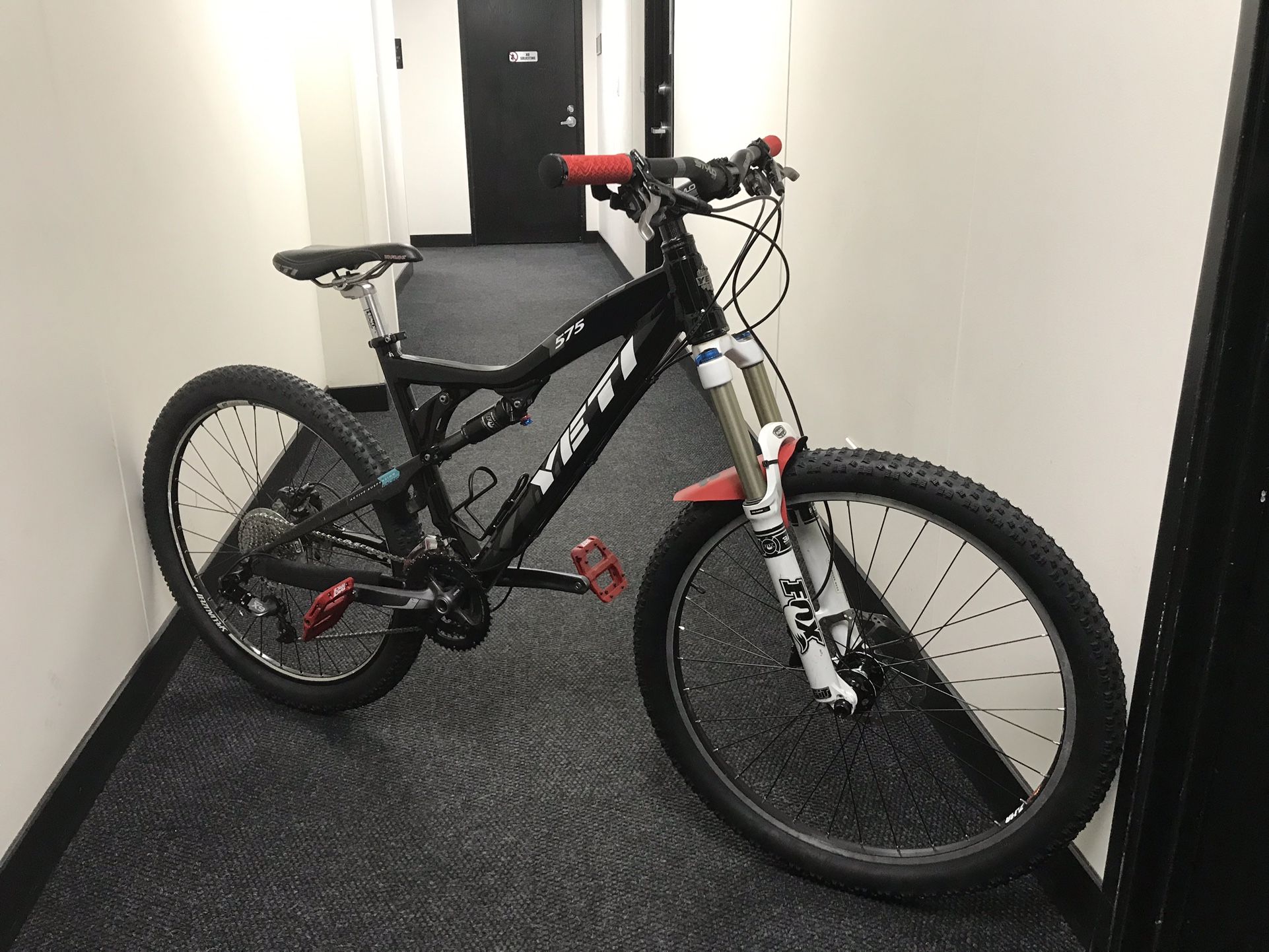 Yeti 575 Medium 