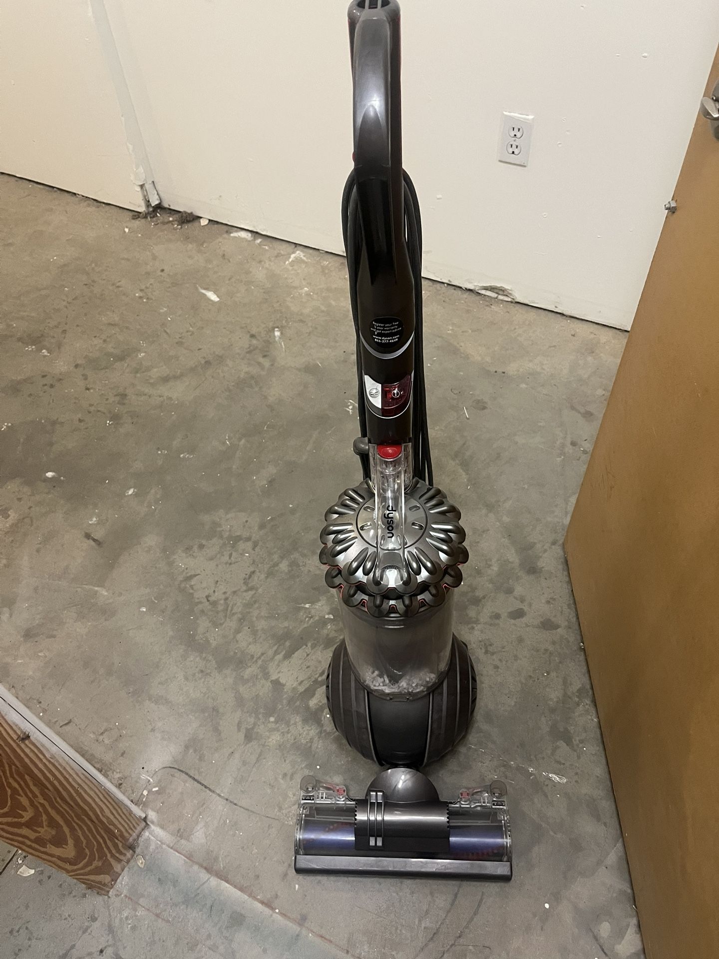 Dyson Vacuum 