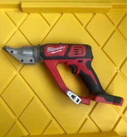 Milwaukee M18 Double Cut Metal Shear