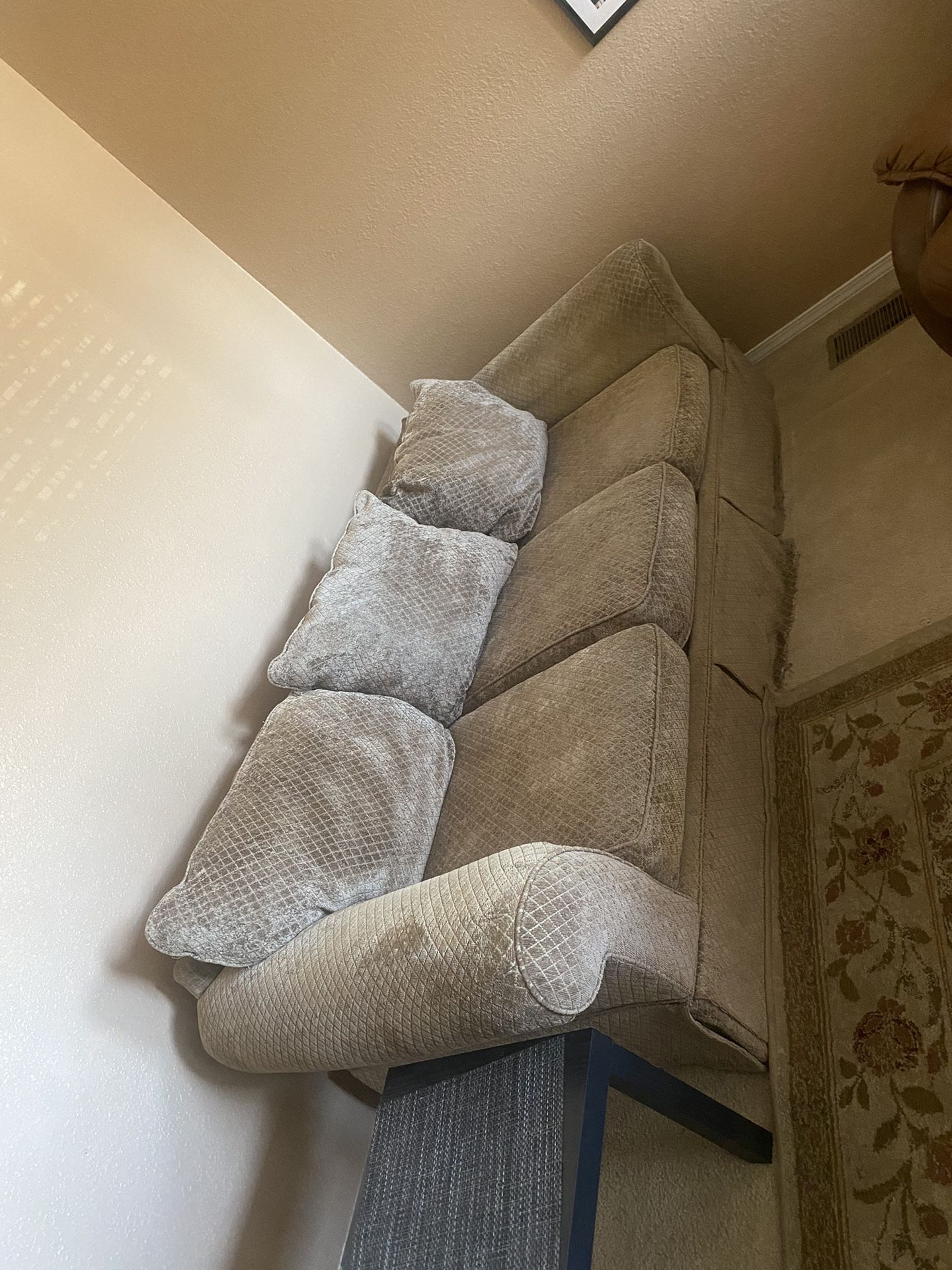 Sofa (Good condition)