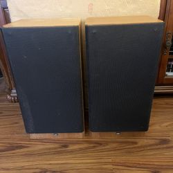 ADS L9e LoudSpeaker System. (Works but the diaphragm needs to be replaced) $200 Firm On Price