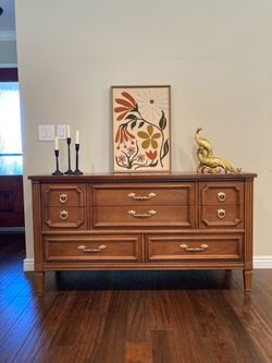 Mid Century Modern Bassett Eight Drawer Dresser