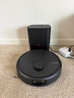 iRobot Roomba Max 705 Robot Vacuum with AutoEmpty Dock, Powerful Suction, 