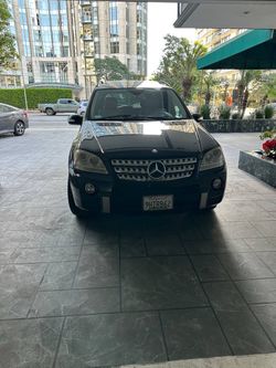 2008 Mercedes-Benz ML550 4MATIC SUV - Excellent Condition