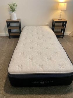 Helix Luxe Midnight Twin XL 38x80x14" Bed