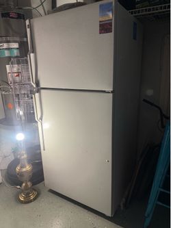 GE no Frost Refrigerator/Freezer
