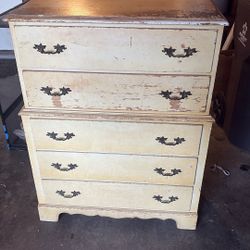 Old Dresser