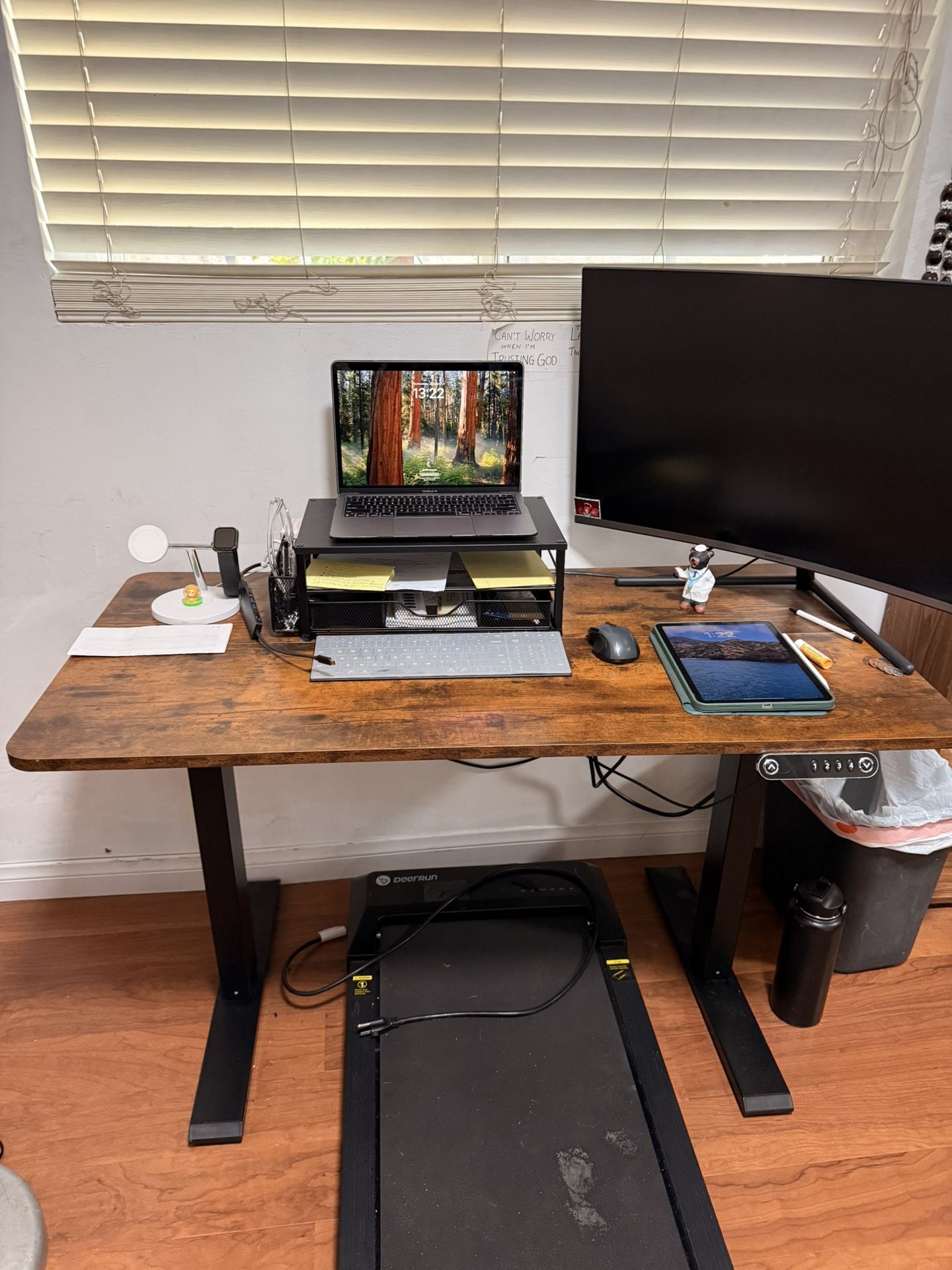 Stand Up Desk