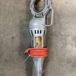 RIDGID 700 THREADER