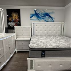 Beautiful Five Piece White Bedroom Set With Led Lights