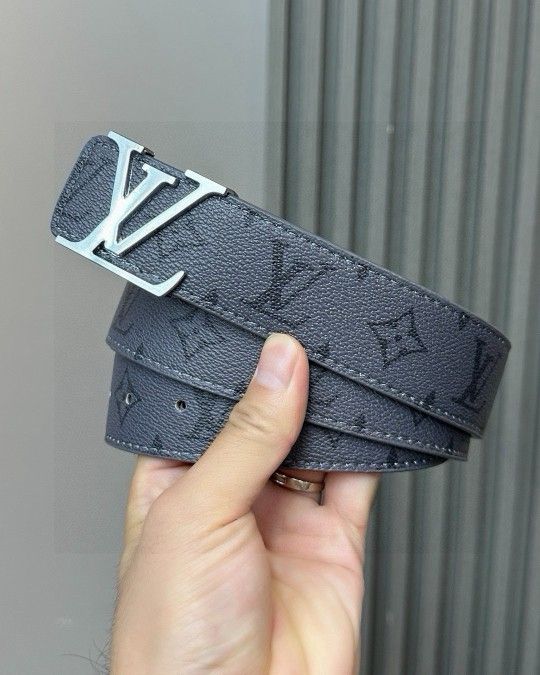 Genuine brand new luxury men's belt