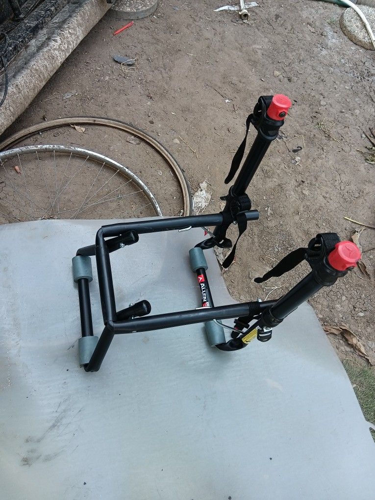 The Allen Sports Deluxe 2-Bike Trunk Rack