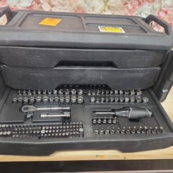 Husky
280-Piece SAE/Metric Mechanics Tool Set with Tool Box