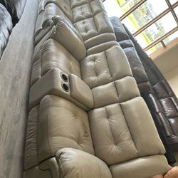 GOOD SOFA AND LOVESEAT LEATHER RECLINER FREE DELIVERY 🚚 