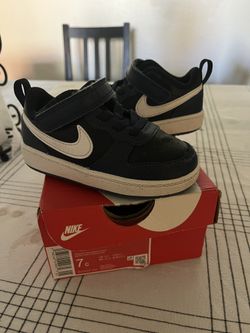 Nike Court Borough Low 2