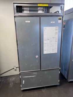 42” SUB-ZERO BUILT-IN REFRIGERATOR – PANEL READY
