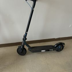 electric Scooter No Charger Brakes/bar Needs Fixing 