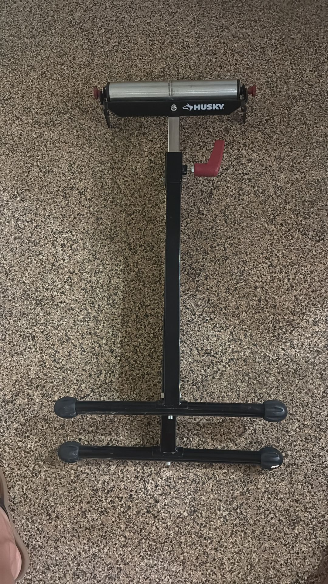 Husky Roll Stand