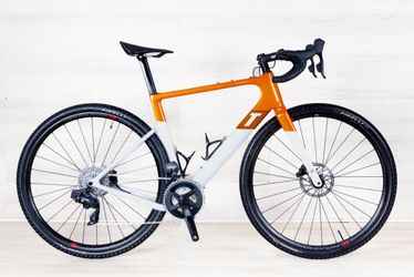 3T Exploro Racemax, 54cm, 2024