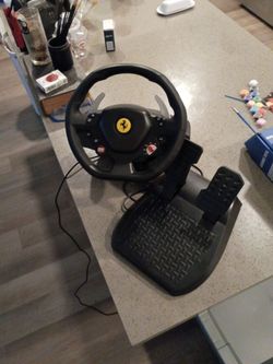 Video game steering wheel for PS5/PC