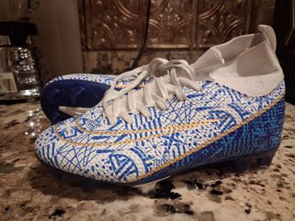 Girls size 8 soccer cleats