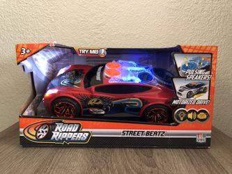 Road Rippers Street Beatz motorized drive toy car