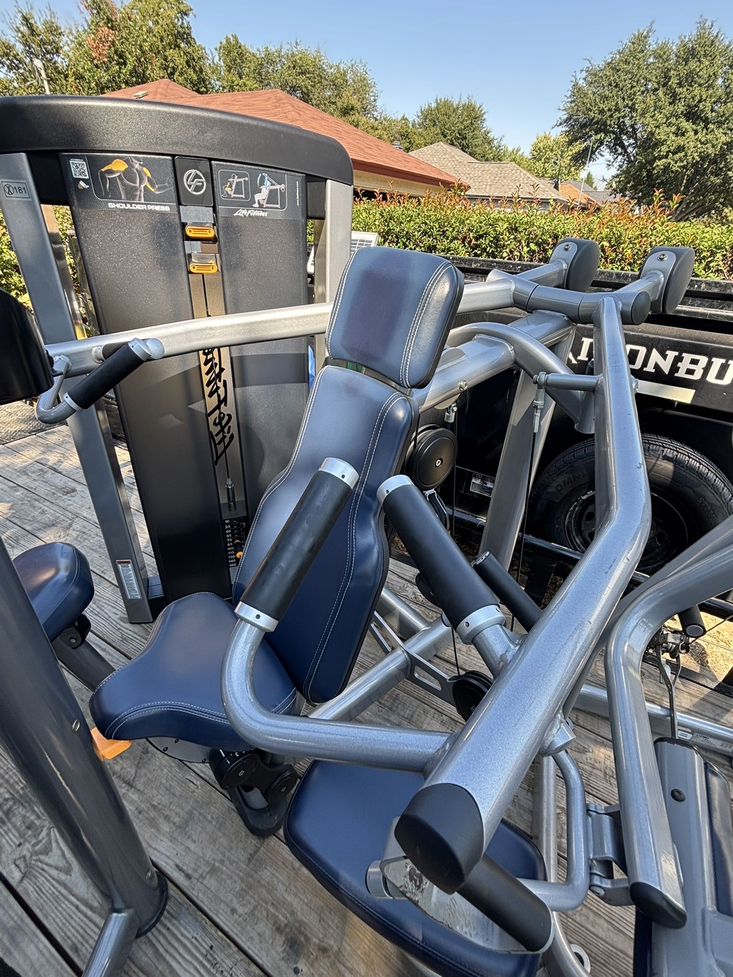 Life Fitness ISO Shoulder Press