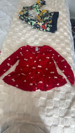 size 5T girls Valentine’s Day top Carter’s