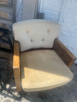 Antique lounge rolling chair