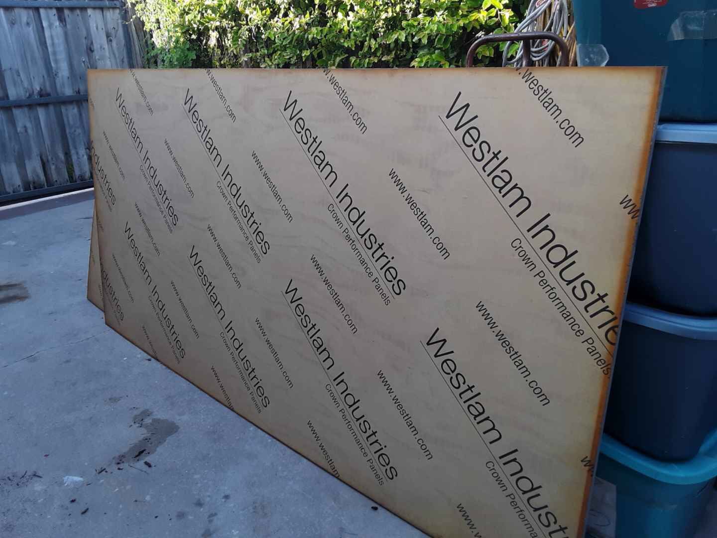 Pleibo (PLYWOOD)