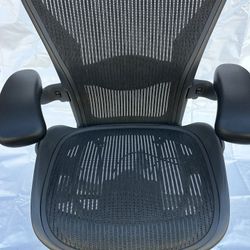 Herman Miller Aeron Classic Size B